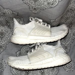 Women’s White Adidas Ultra Boost size 7